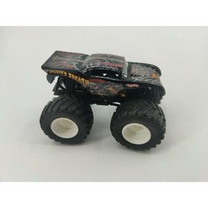 Hot Wheels Dragon's Breath Monster Jam Truck 1:64 Diecast Rare with Flag